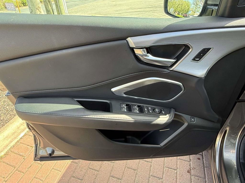 Certified 2024 Acura RDX SH-AWD image 10