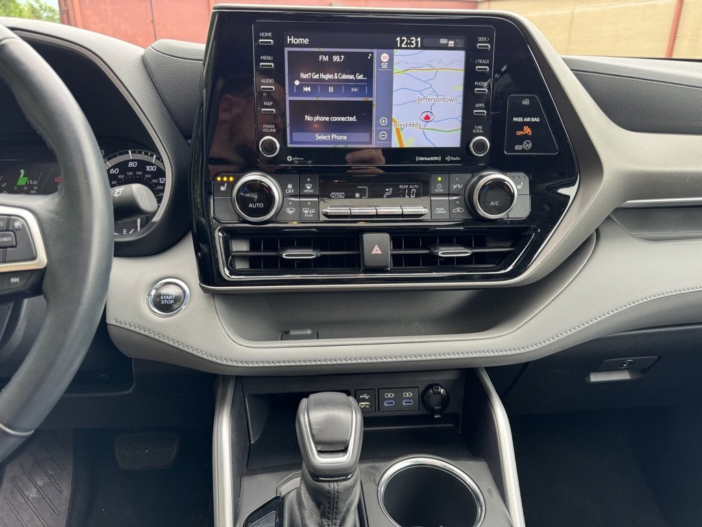 Used 2022 Toyota Highlander XLE image 33