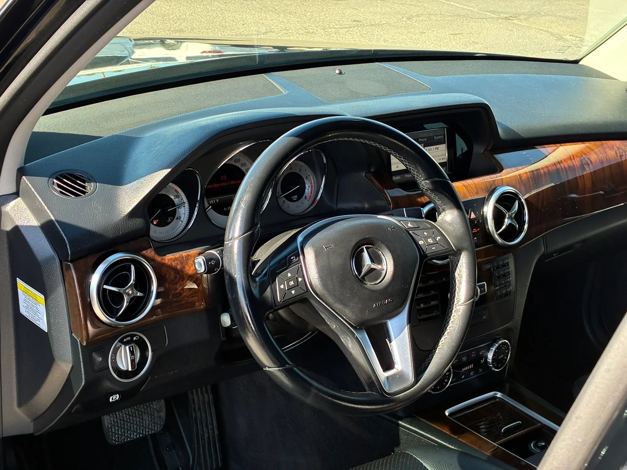 Used 2014 Mercedes-Benz GLK 350 2WD image 17