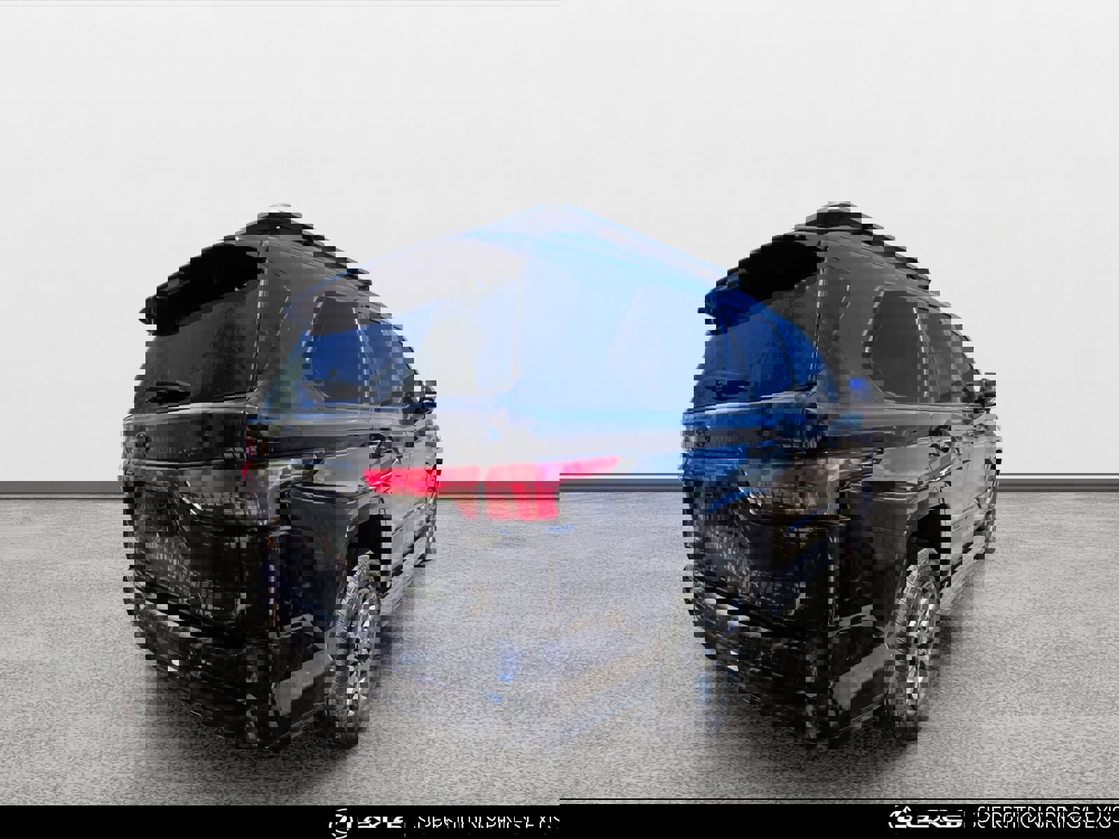 Used 2026 Toyota Sequoia Platinum AWD/4WD image 3