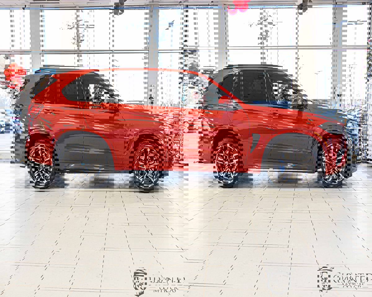 Used 2016 BMW X5 M image 11