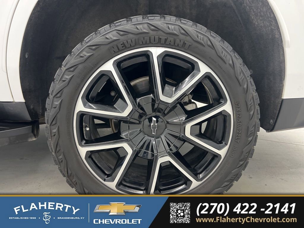 Used 2021 Chevrolet Tahoe RST w/ Luxury Package image 19