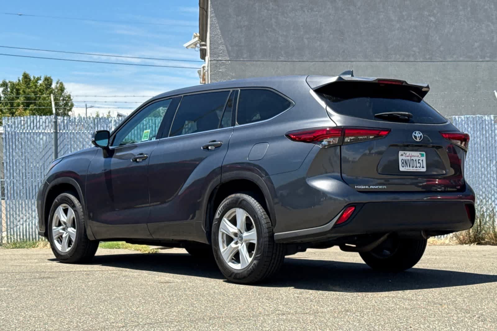 Certified 2020 Toyota Highlander LE FWD image 5