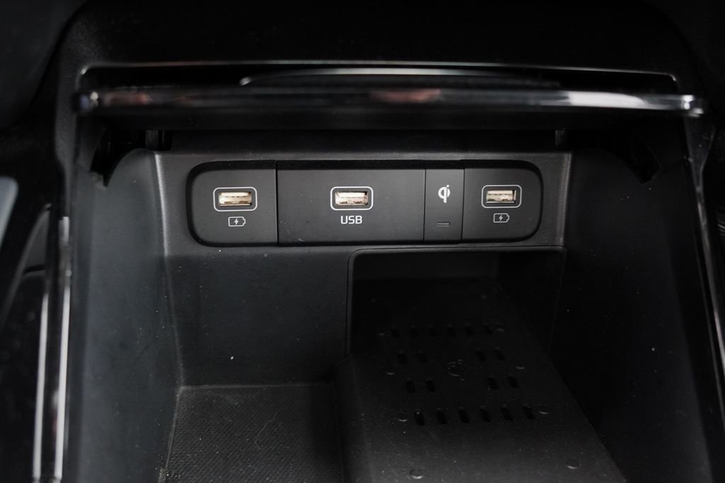 Certified 2022 Kia Sorento SX image 31