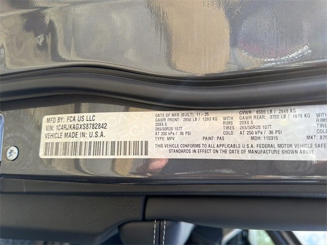 New 2025 Jeep Grand Cherokee L Altitude image 33