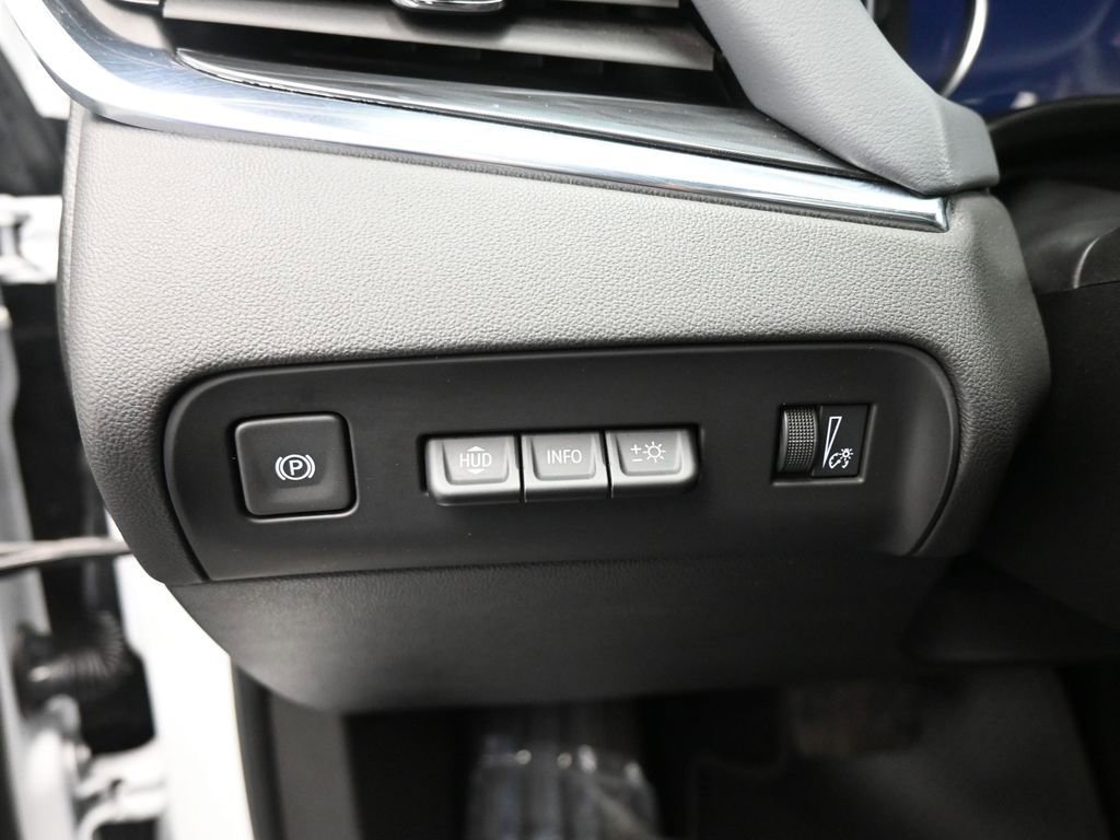 Used 2024 Buick Enclave Premium image 12