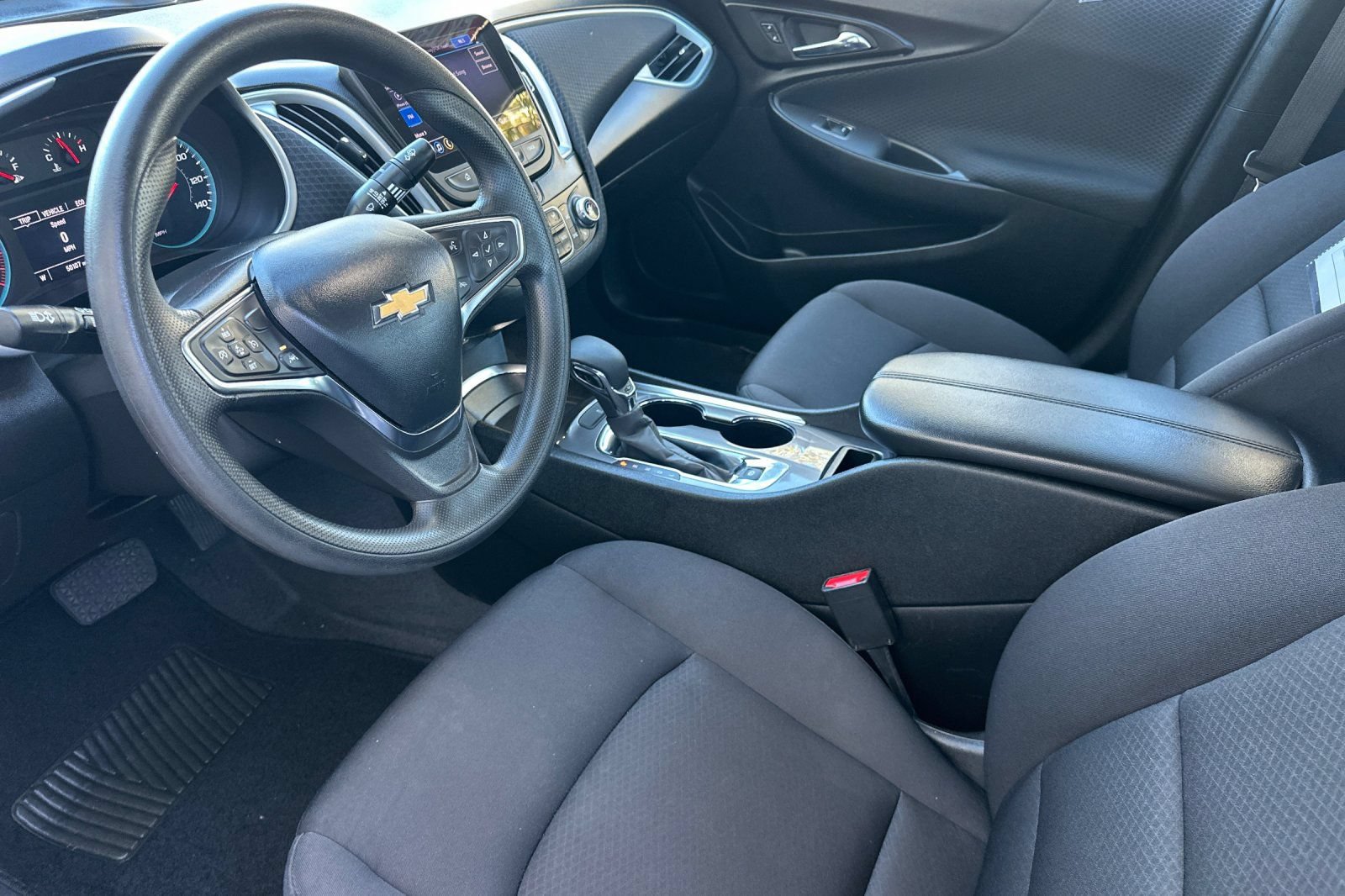Used 2023 Chevrolet Malibu LT FWD image 10