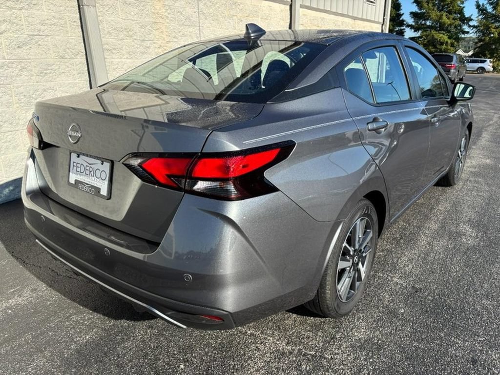 Used 2025 Nissan Versa SV FWD image 3
