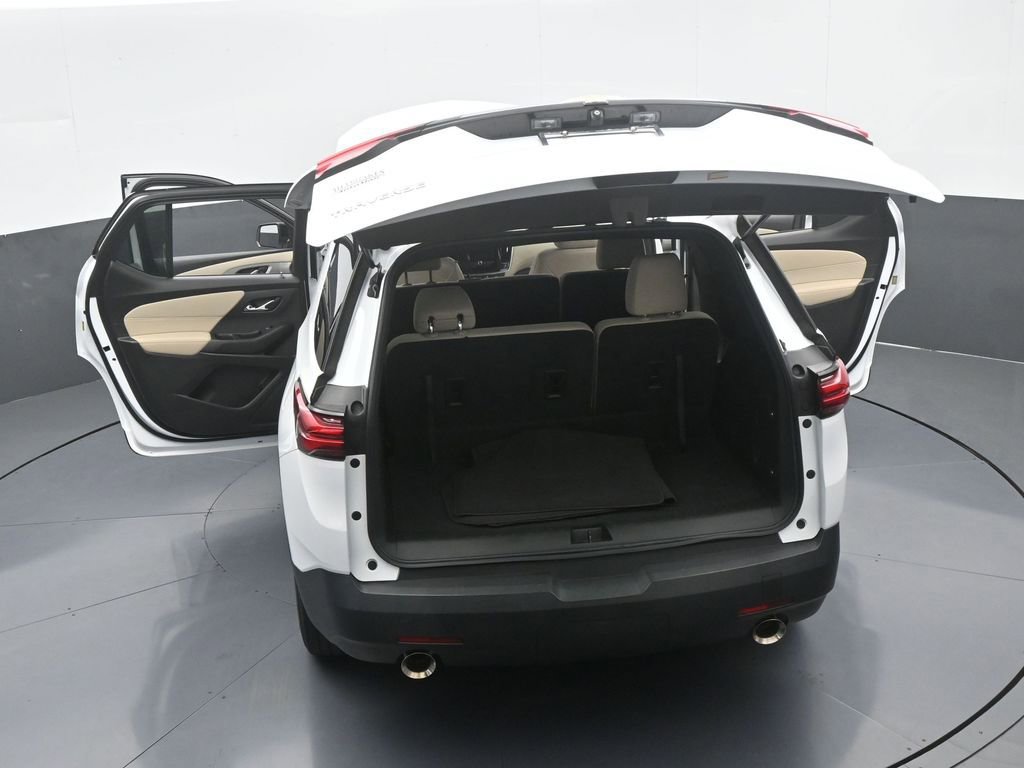 Used 2022 Chevrolet Traverse LS image 65