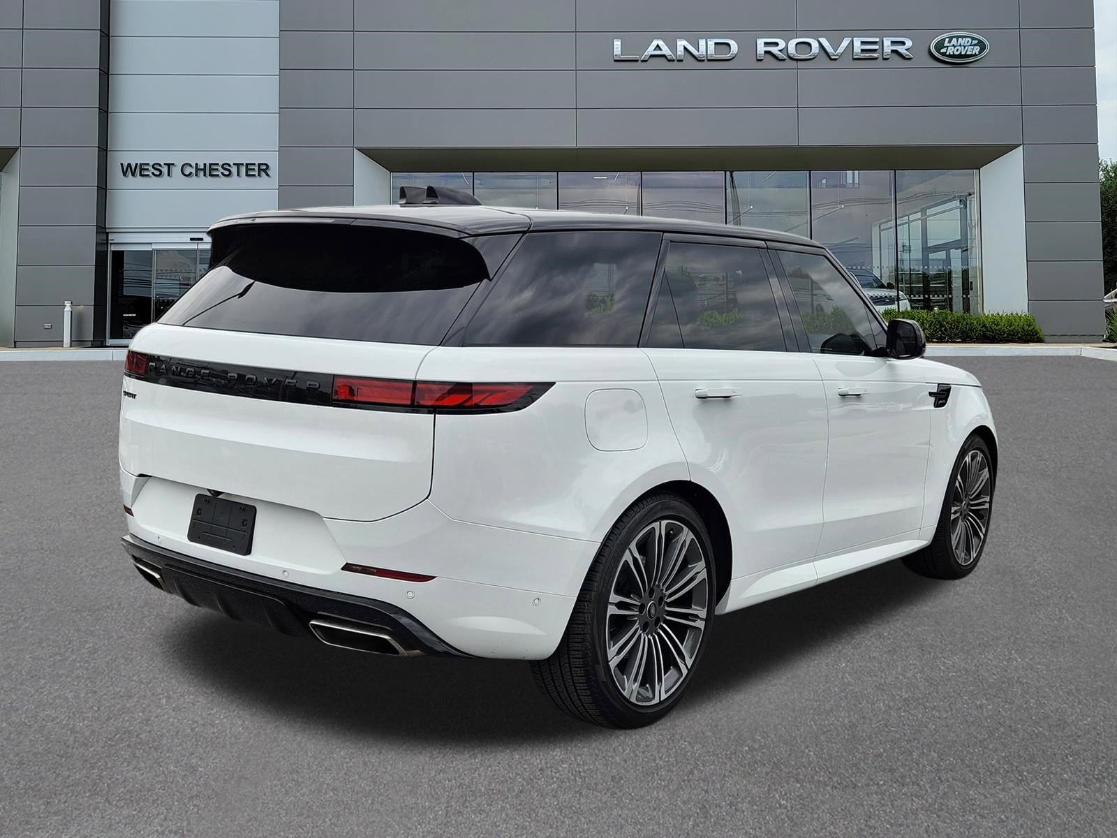 Certified 2024 Land Rover Range Rover Sport Dynamic SE AWD/4WD image 4