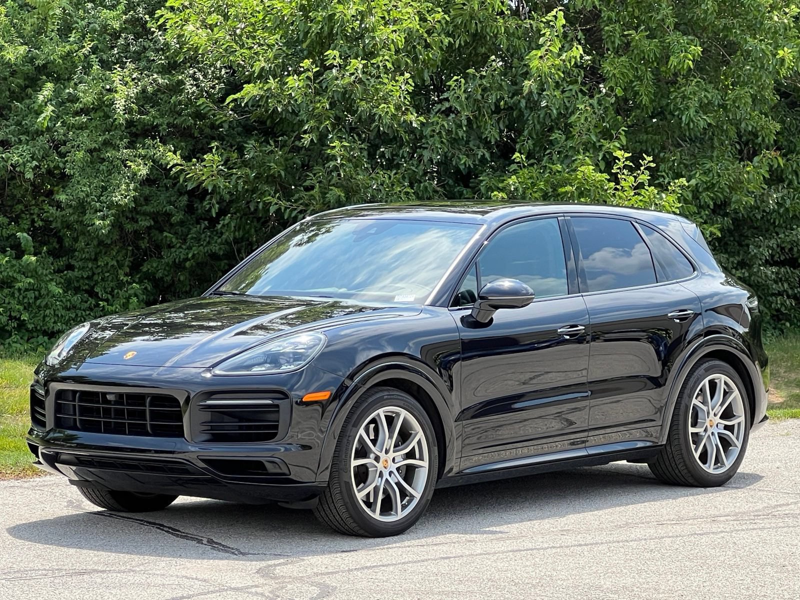 Certified 2021 Porsche Cayenne GTS AWD/4WD image 1