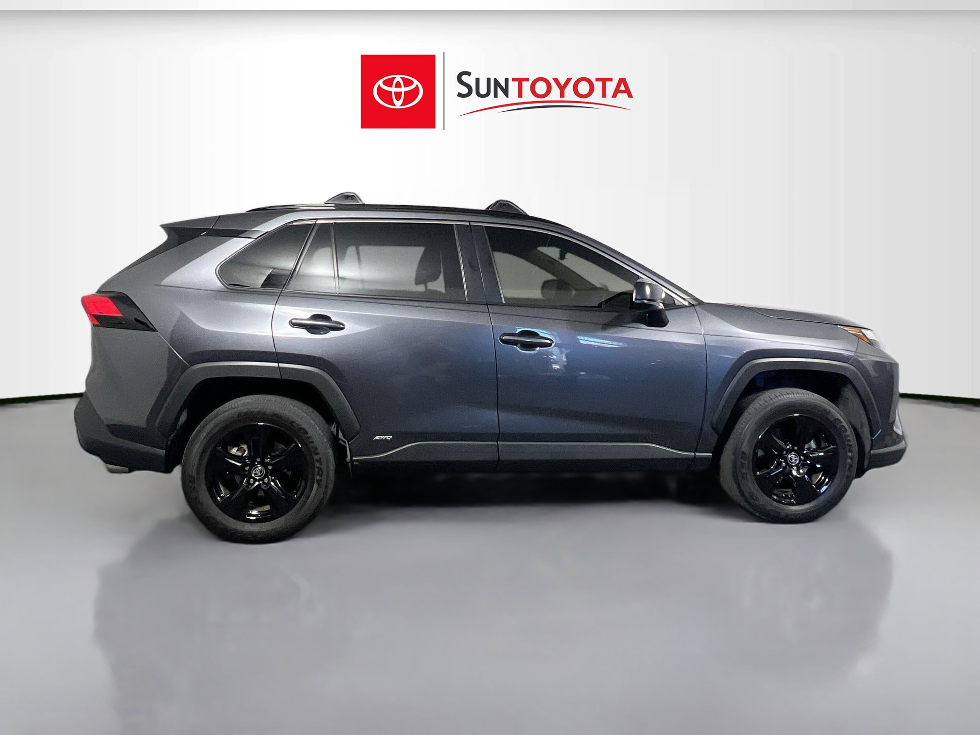 Used 2024 Toyota RAV4 LE image 2