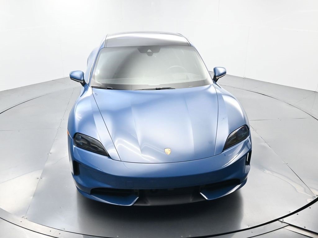 Used 2025 Porsche Taycan image 45