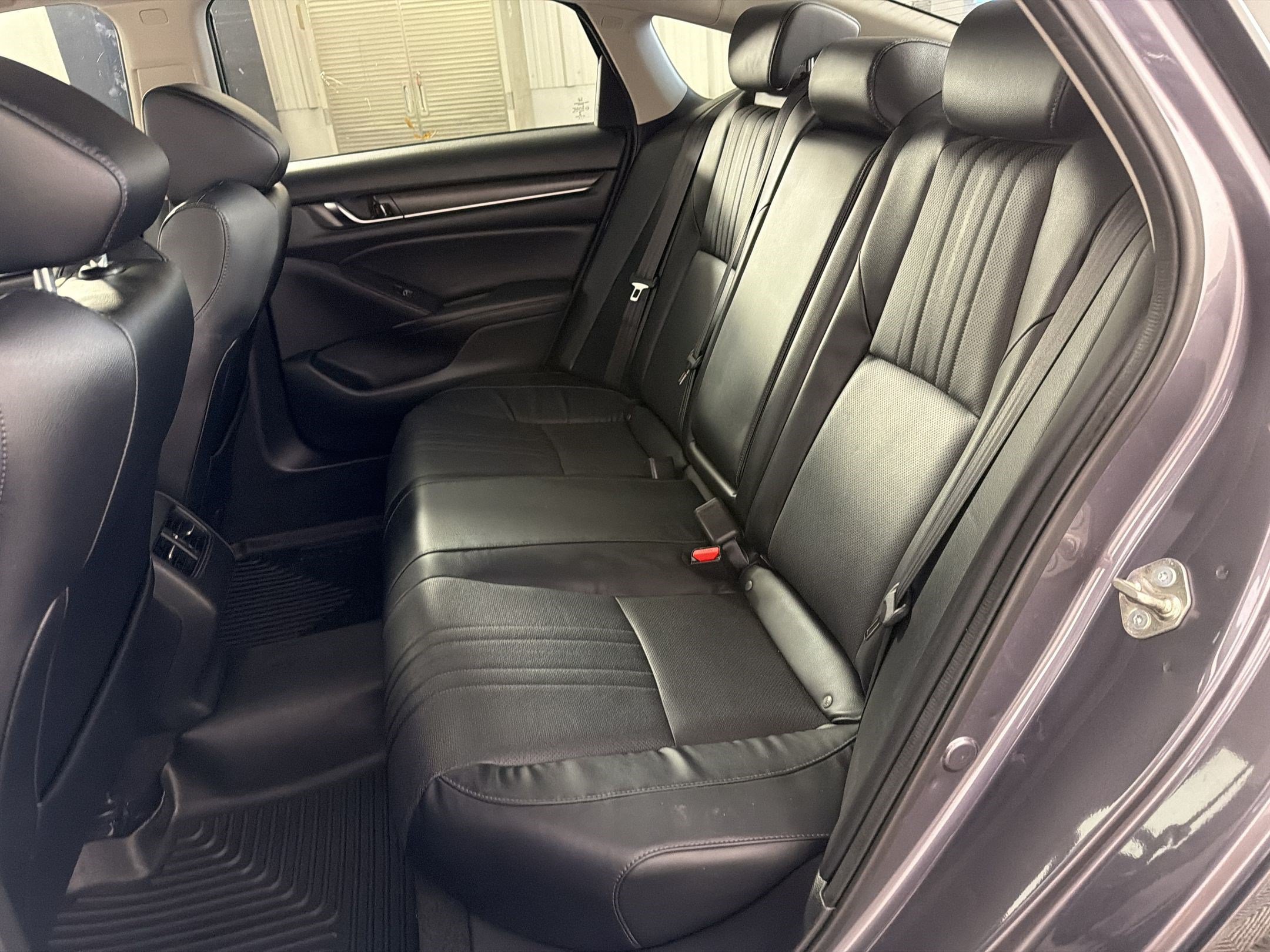Used 2018 Honda Accord EX-L image 21