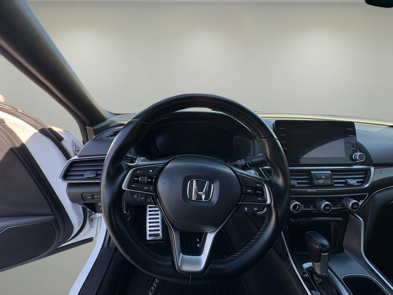 Used 2020 Honda Accord Sport image 21