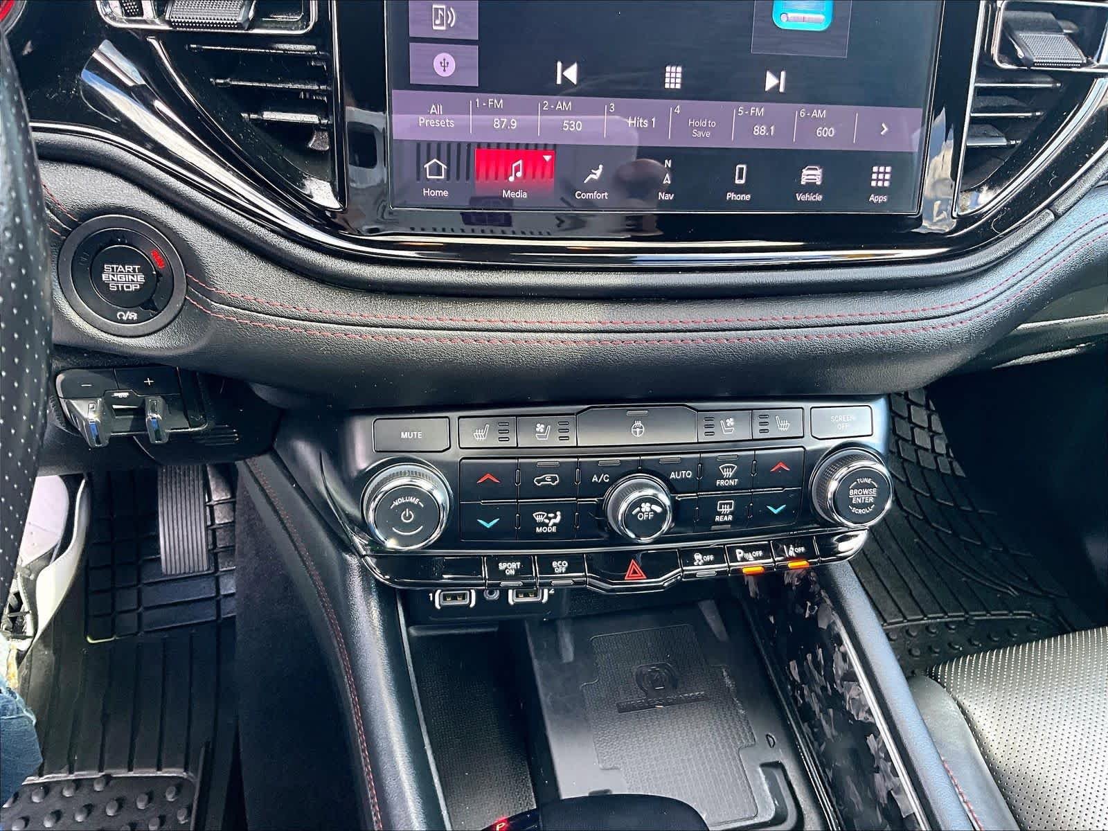 Used 2023 Dodge Durango R/T AWD/4WD image 28