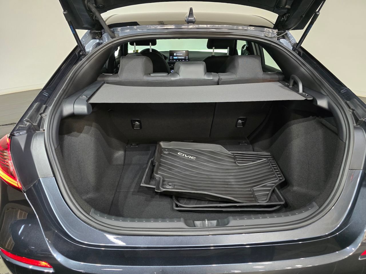 Used 2025 Honda Civic Sport image 31