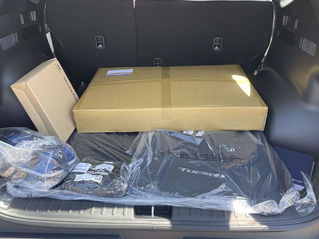 New 2026 Hyundai Tucson SE FWD image 11