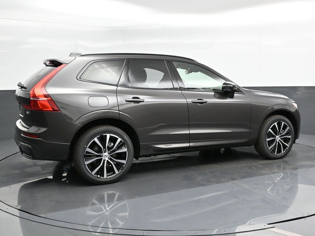 New 2025 Volvo XC60 B5 Plus w/ Protection Package Premier image 3