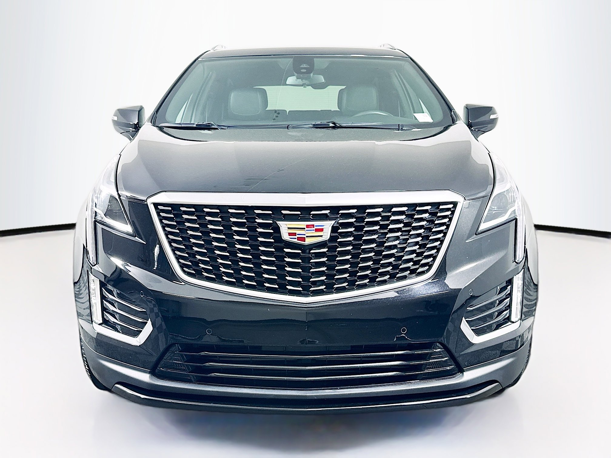 Used 2022 Cadillac XT5 Luxury image 2