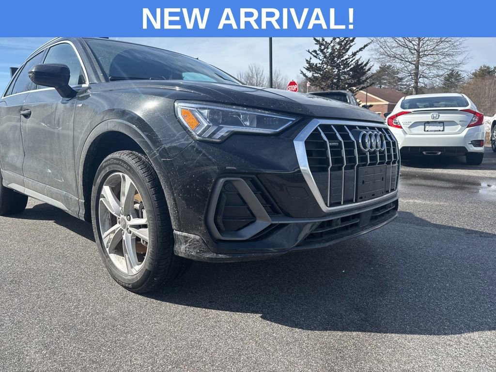 Used 2023 Audi Q3 2.0T Premium w/ Convenience Package image 5