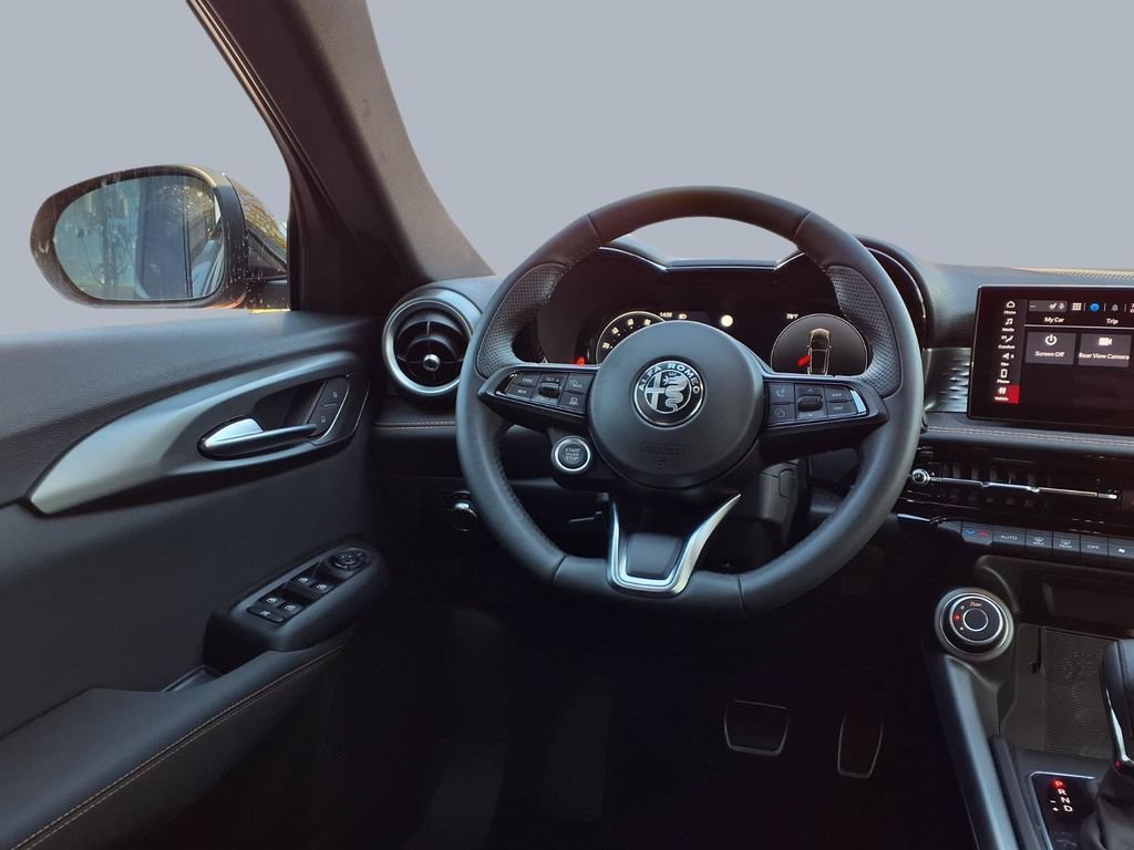New 2026 Alfa Romeo Tonale AWD/4WD image 12