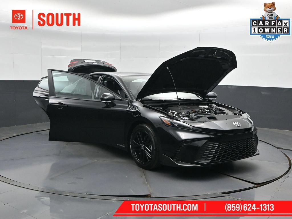 Used 2026 Toyota Camry SE FWD image 53