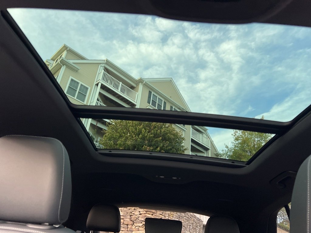 Used 2022 Audi Q8 Premium Plus w/ Premium Plus Package image 21