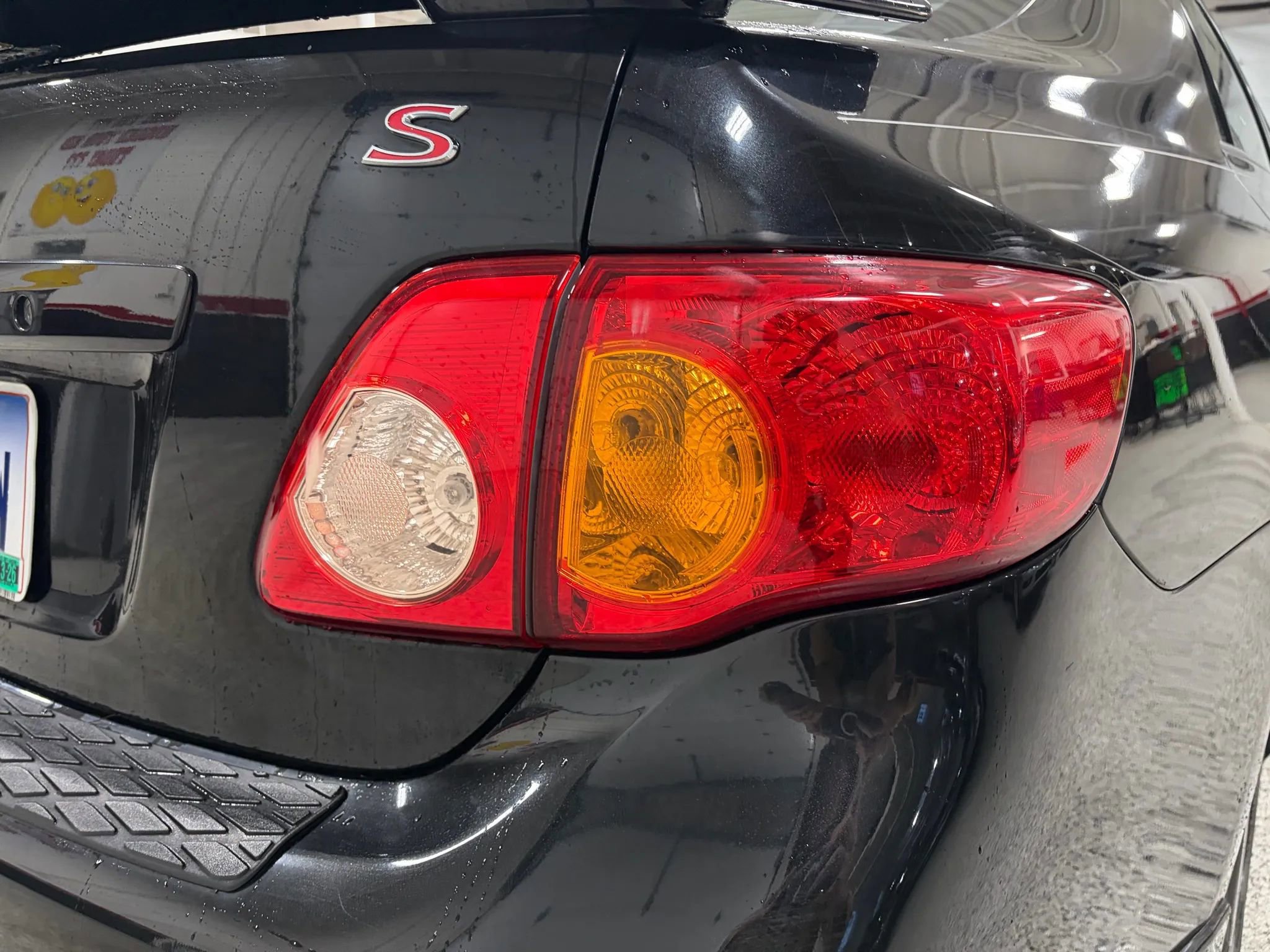Used 2010 Toyota Corolla S FWD image 7