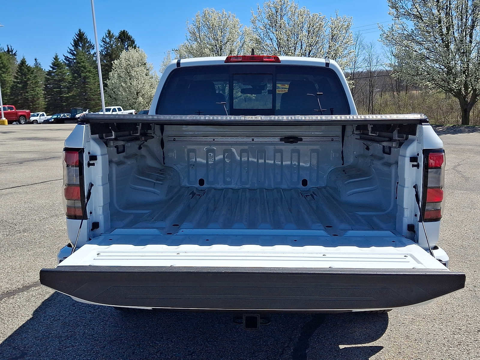 Used 2022 Nissan Frontier SV image 32