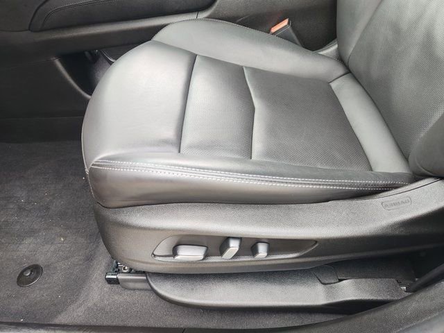 Used 2023 Cadillac XT5 Premium Luxury image 25