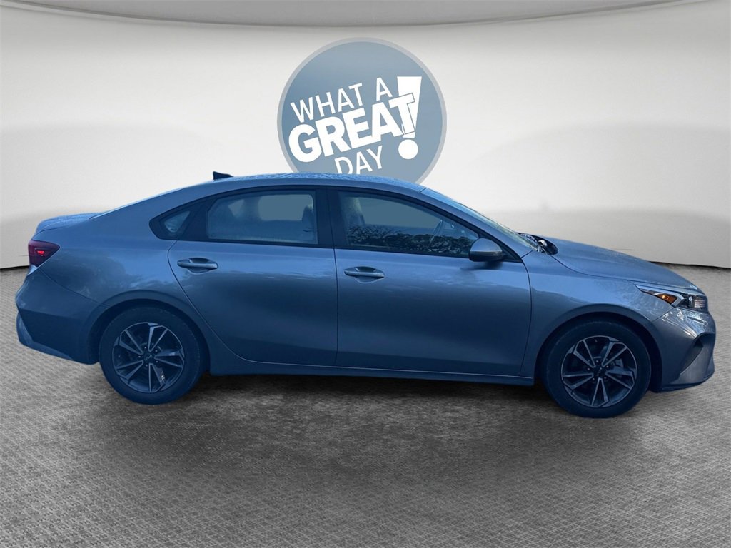 Certified 2022 Kia Forte LXS