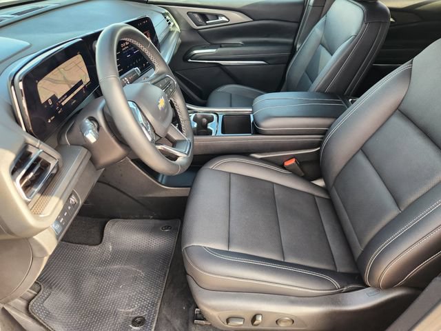 Used 2026 Chevrolet Traverse LT AWD/4WD image 13