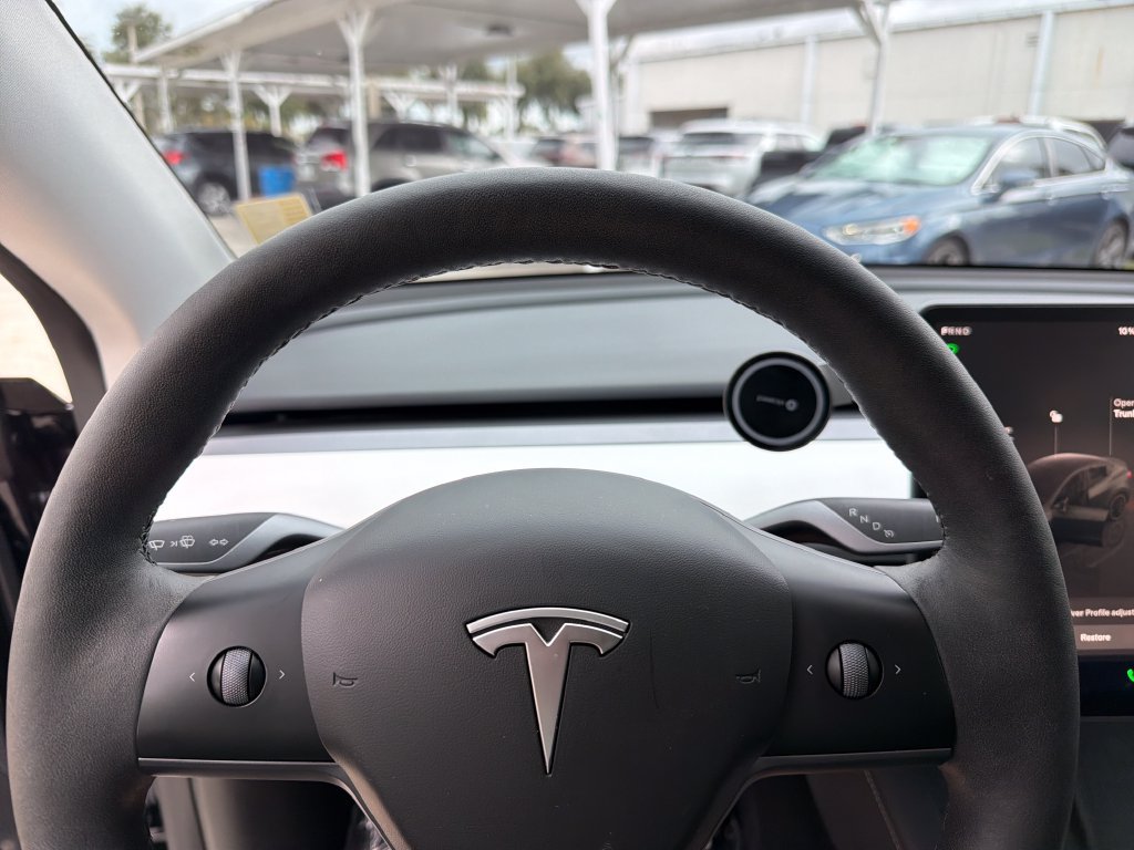 Used 2024 Tesla Model Y Performance AWD/4WD image 19