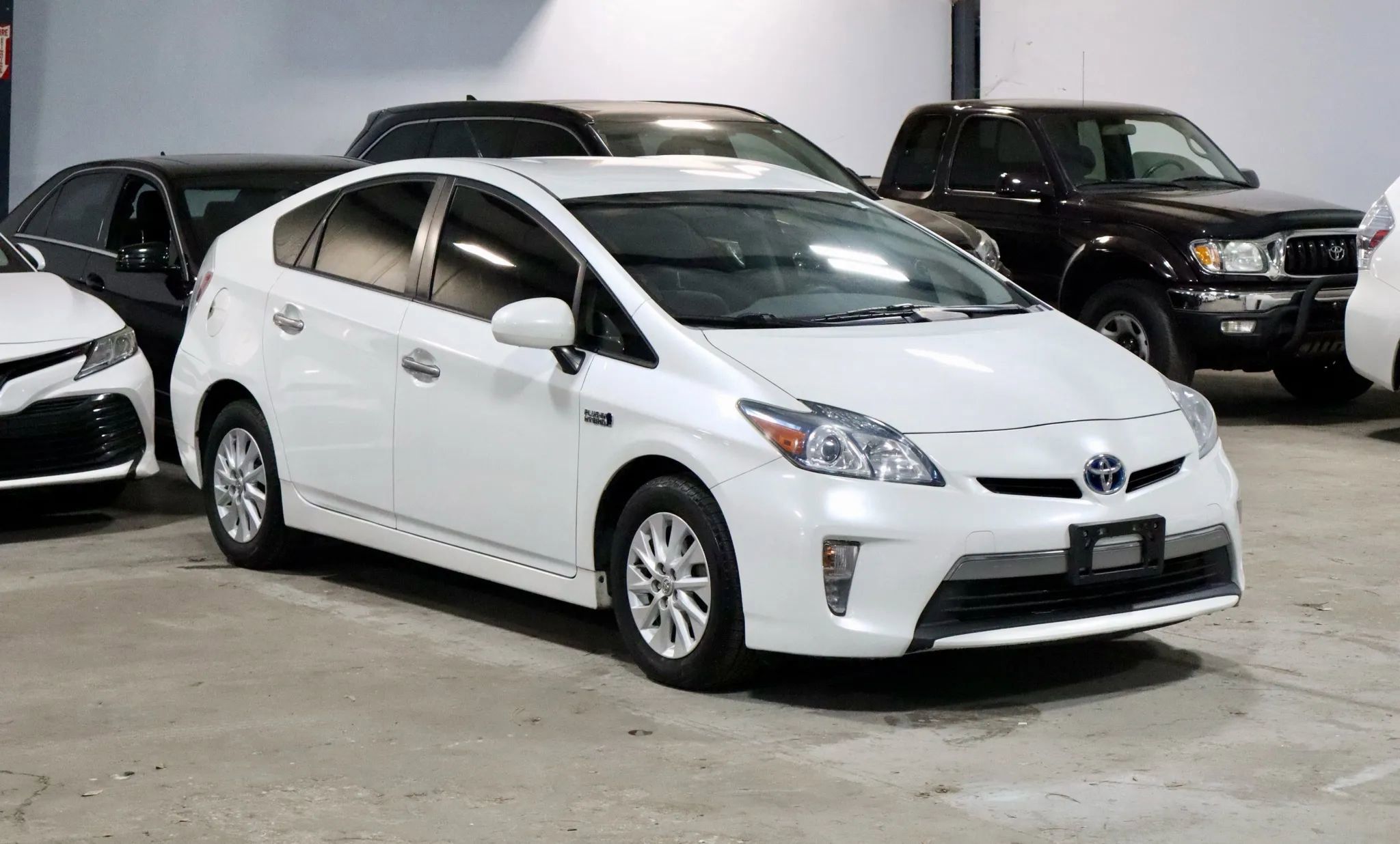 Used 2013 Toyota Prius Plug-In Hybrid image 3