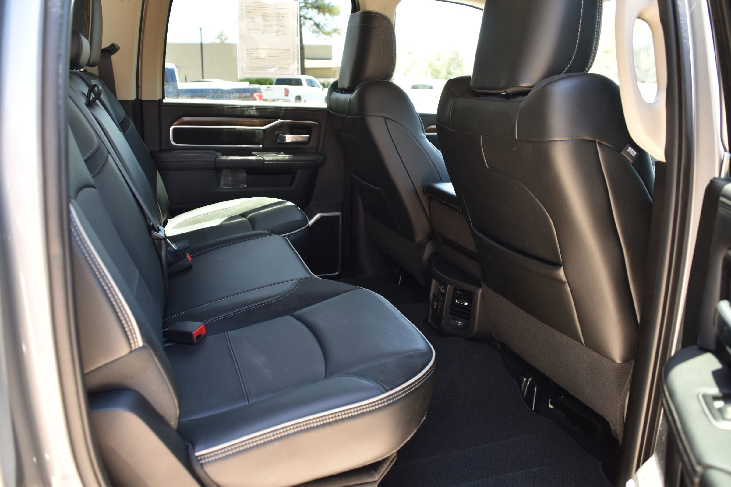 Used 2024 RAM 2500 Laramie image 23