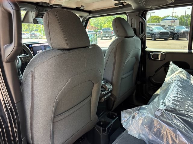 New 2026 Jeep Wrangler Unlimited Sport AWD/4WD image 9