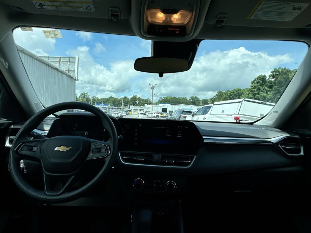 Used 2026 Chevrolet TrailBlazer LS w/ LS Convenience Package FWD image 30