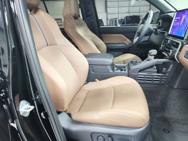 Used 2025 Toyota 4Runner Limited image 39