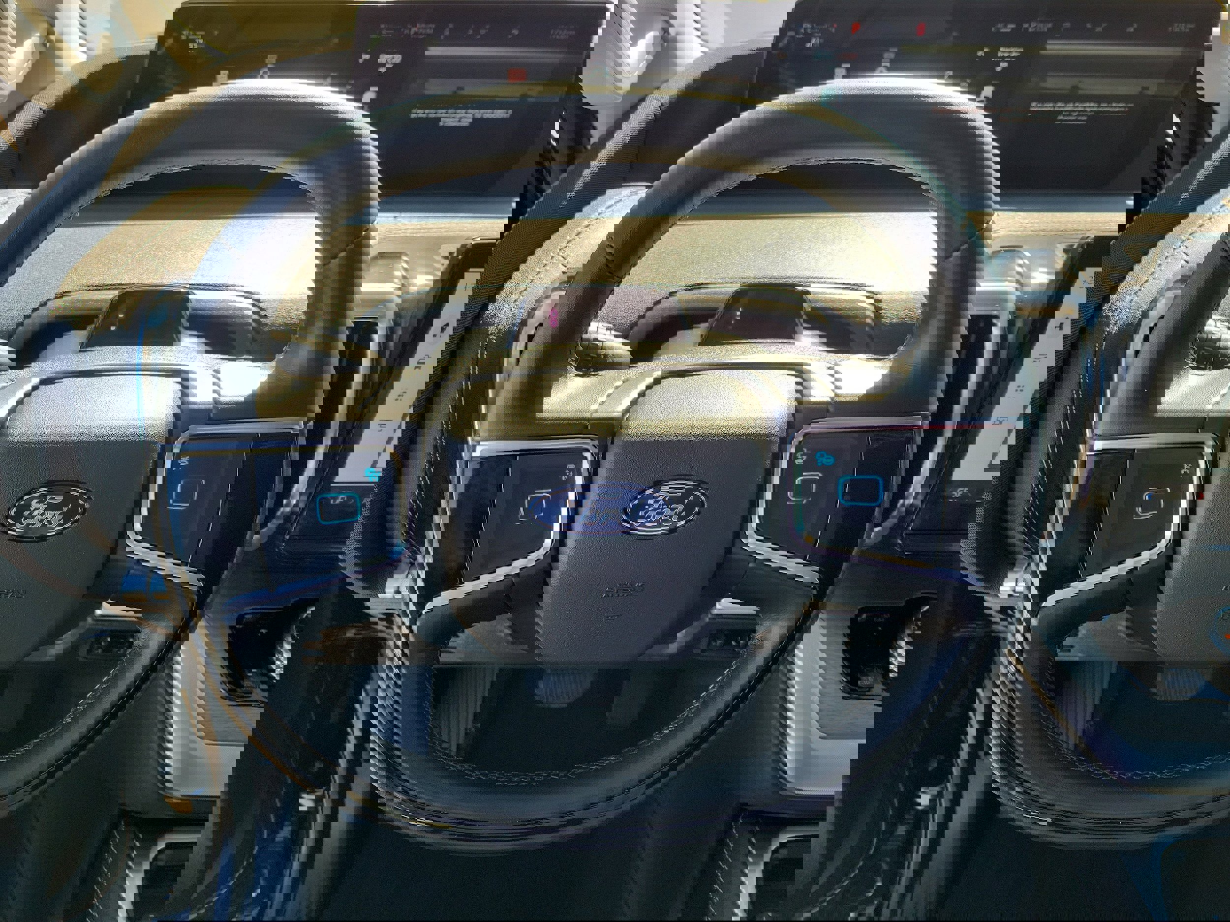 Certified 2025 Ford Expedition Max Platinum image 28