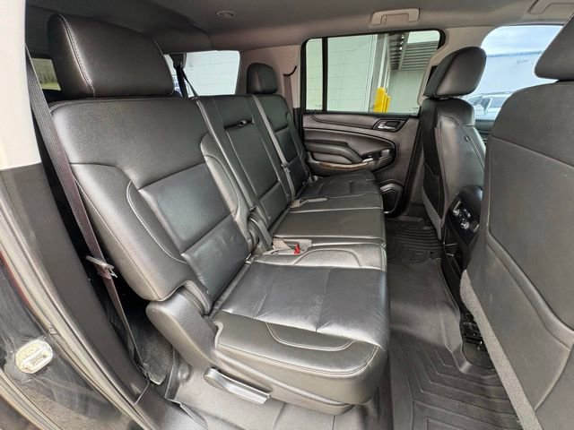 Used 2018 Chevrolet Suburban LT RWD image 33