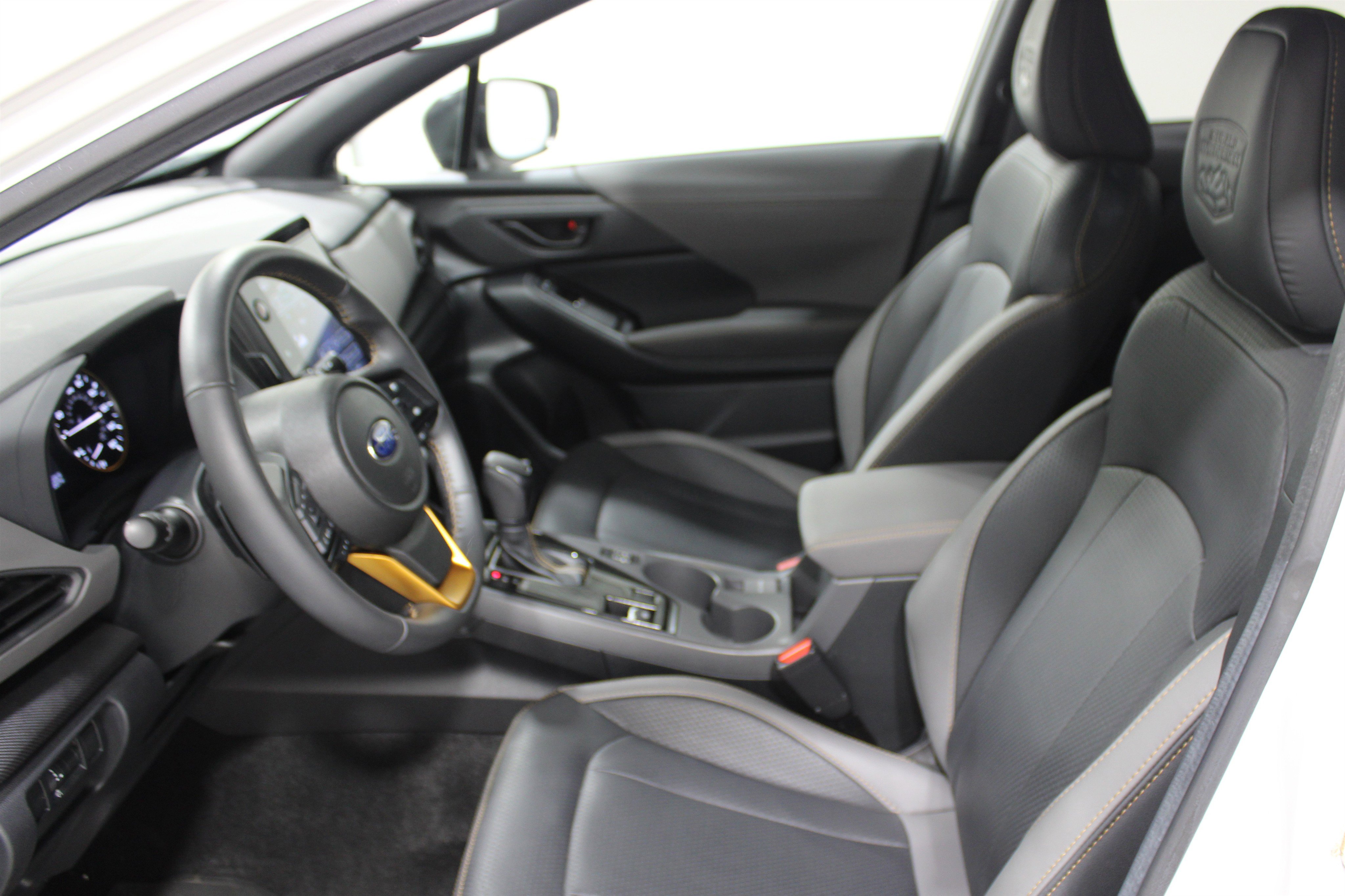 Used 2024 Subaru Crosstrek 2.5i Wilderness w/ Crosstrek Mirror Package AWD/4WD image 3