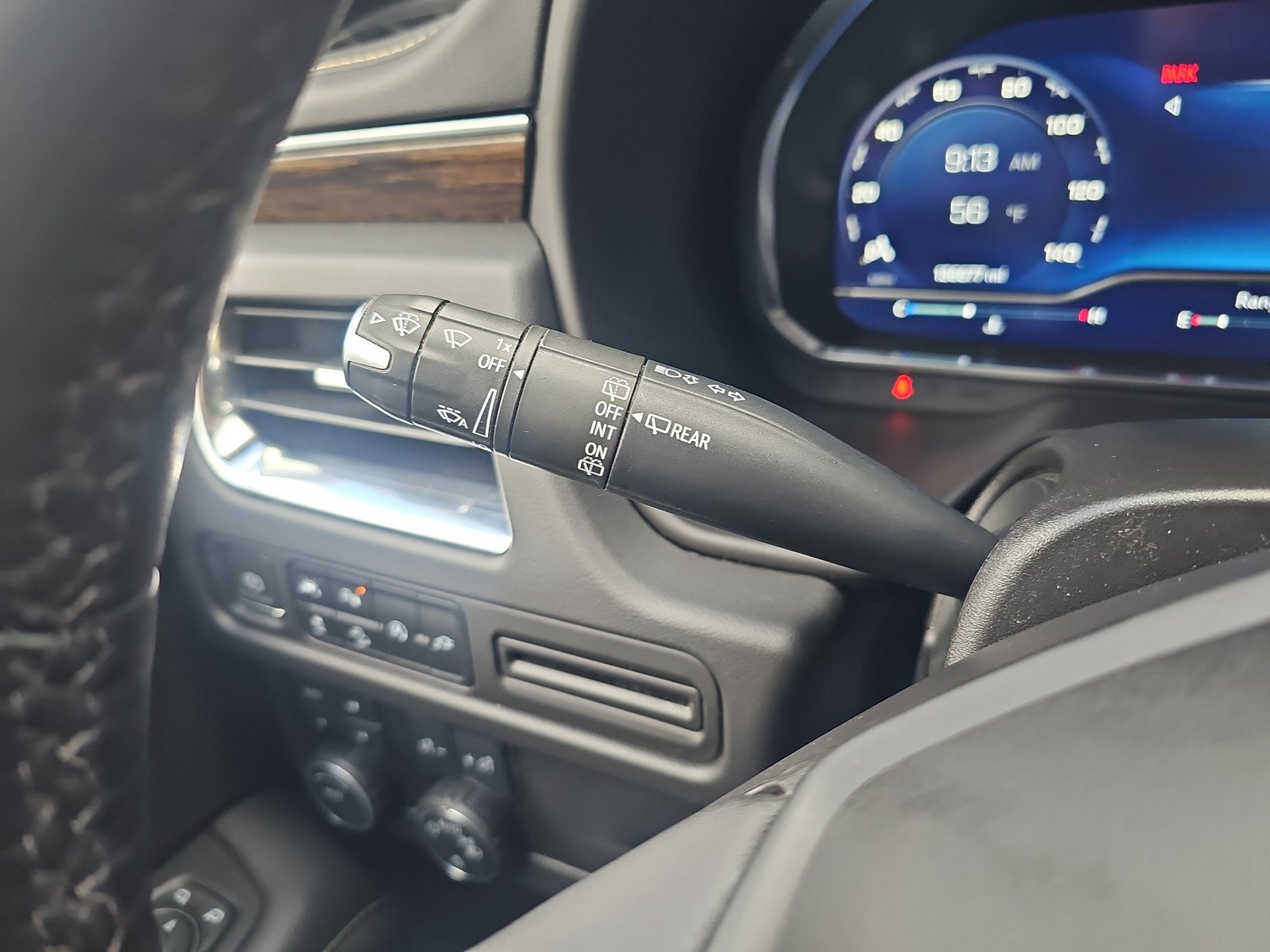 Used 2022 Chevrolet Tahoe Premier AWD/4WD image 20
