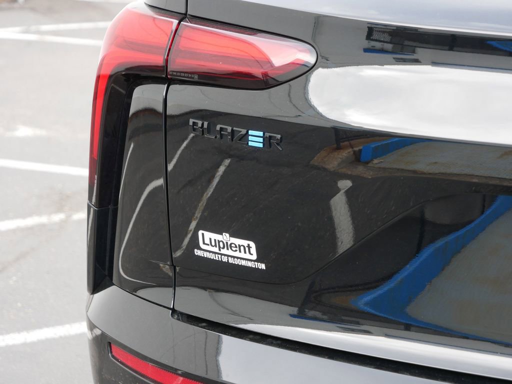 Used 2024 Chevrolet Blazer EV RS image 5