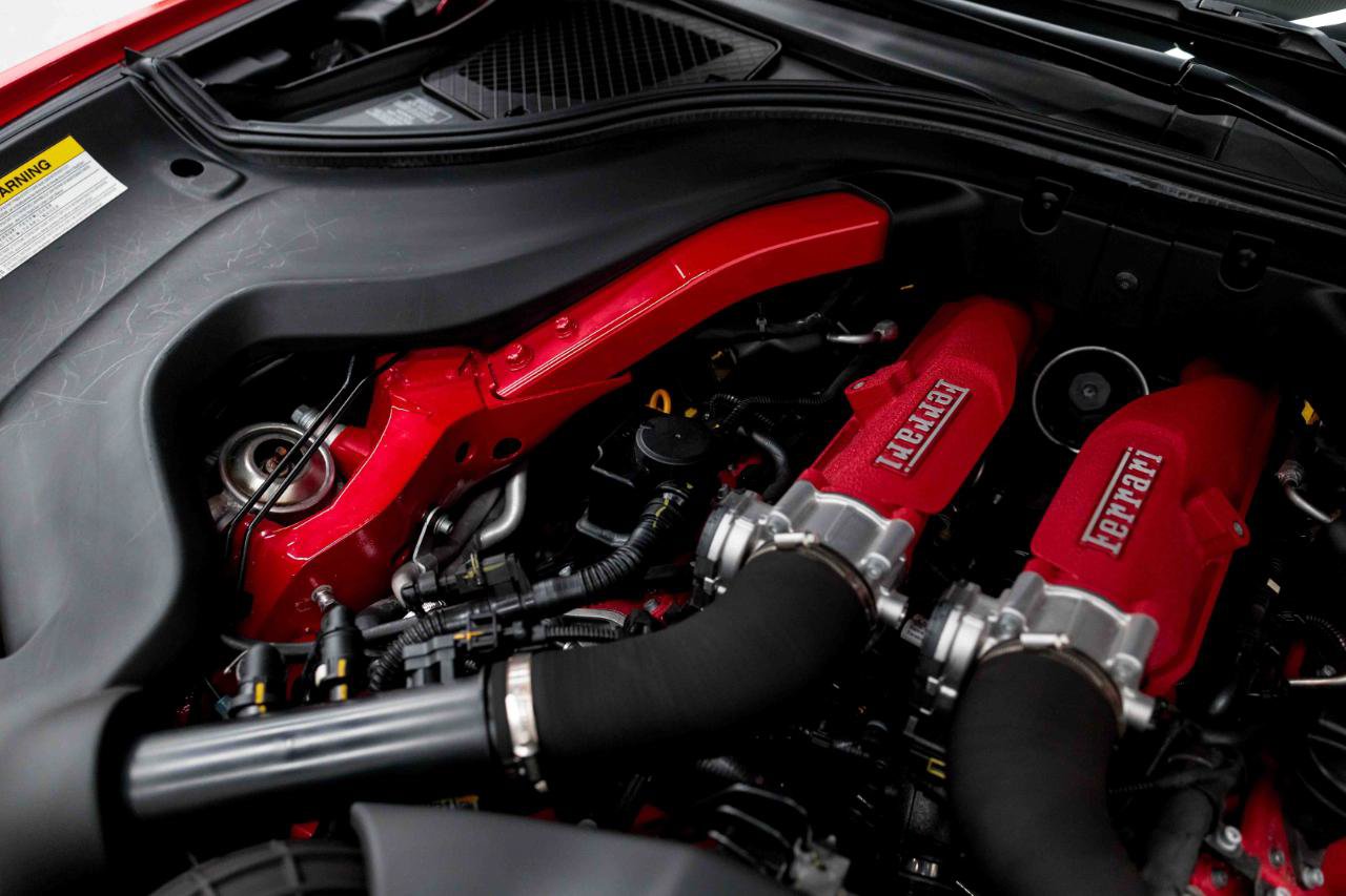 Used 2019 Ferrari Portofino RWD image 90