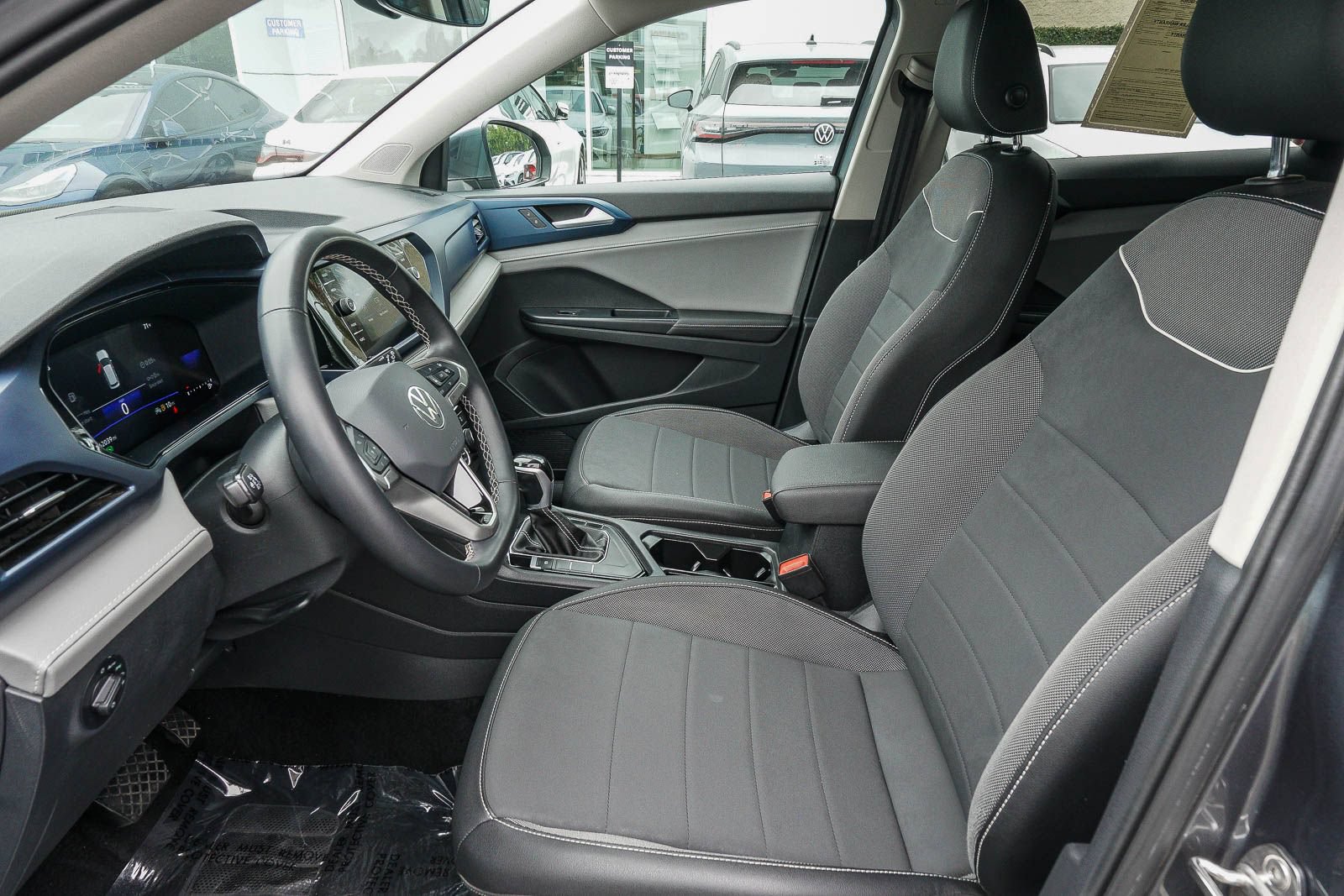 Used 2024 Volkswagen Taos SE FWD image 18