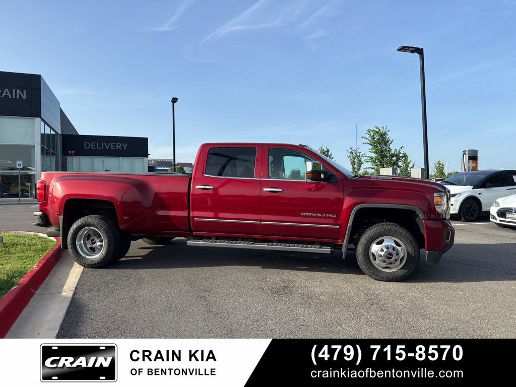 Used 2018 GMC Sierra 3500 Denali w/ Duramax Plus Package AWD/4WD image 2