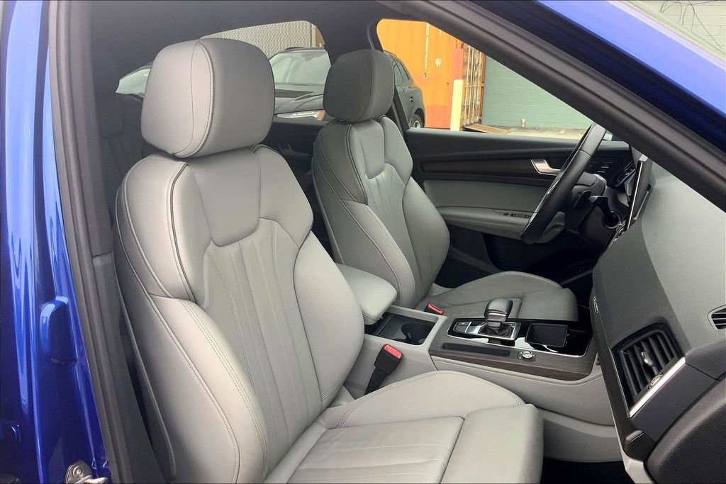 Used 2023 Audi Q5 2.0T Premium Plus w/ Premium Plus Package image 9