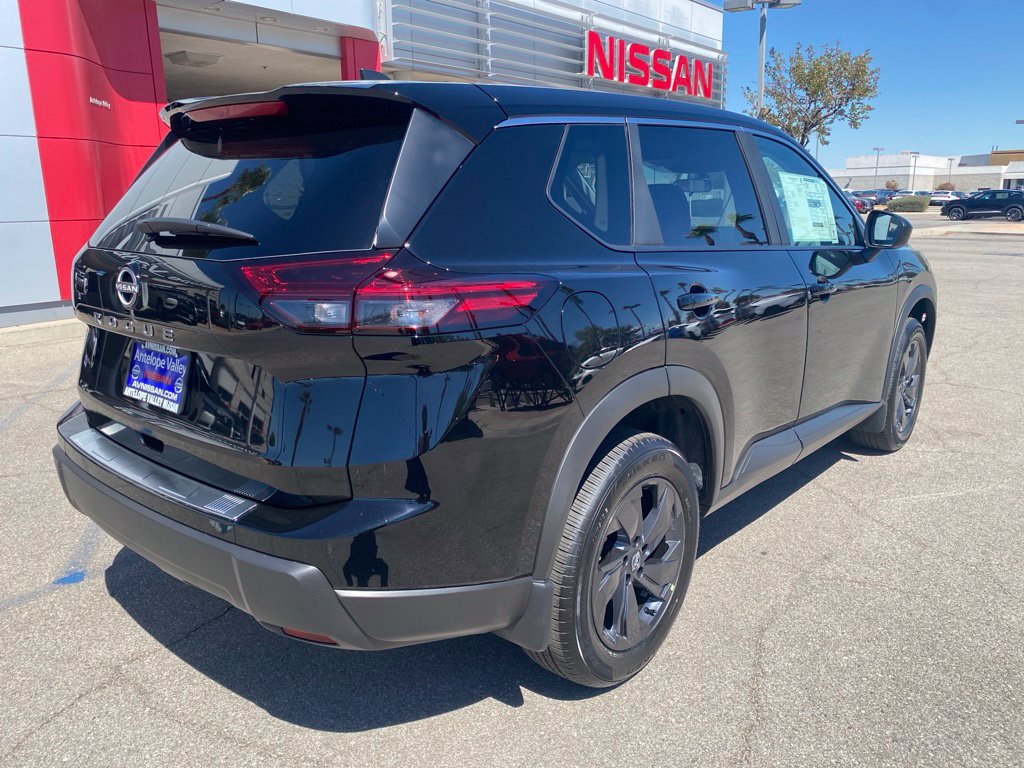 New 2026 Nissan Rogue SV FWD image 7