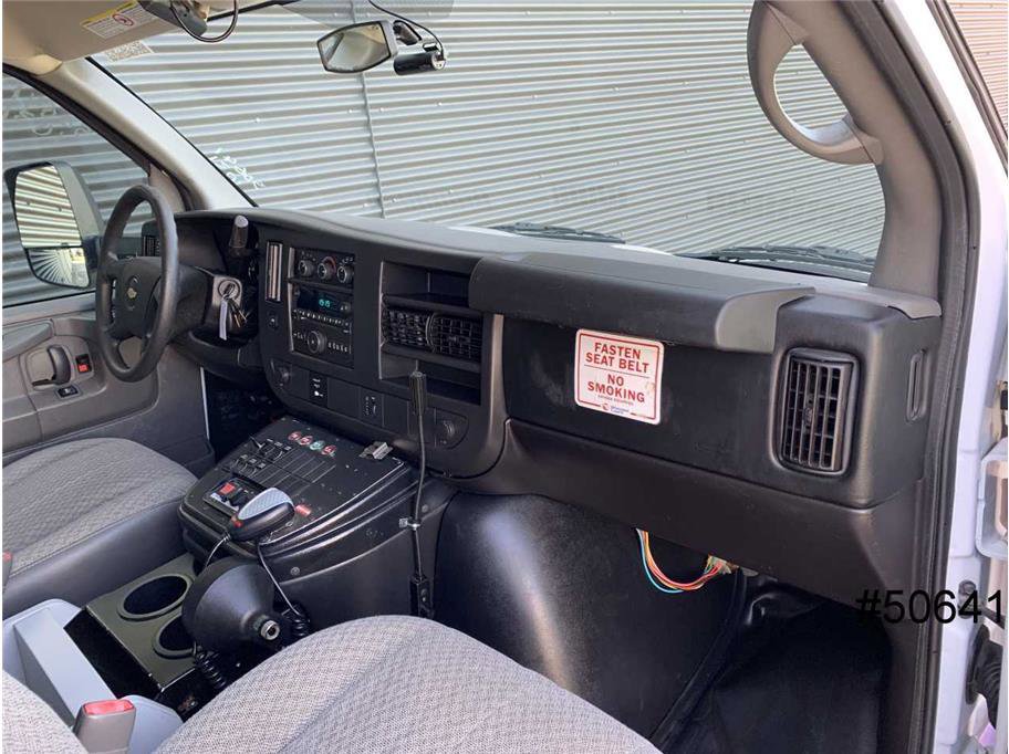 Used 2014 Chevrolet Express 4500 w/ Ambulance Package RWD image 39